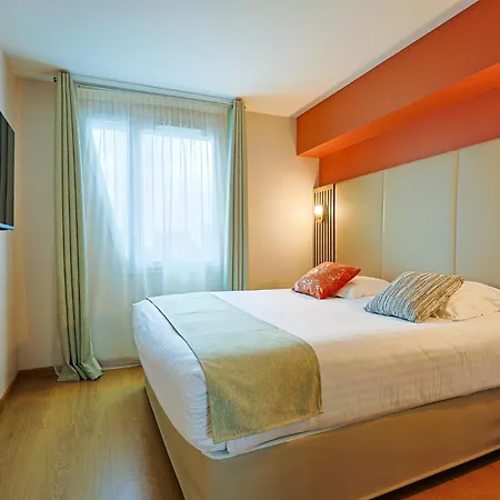 Seven Urban Suites Nantes Centre-3