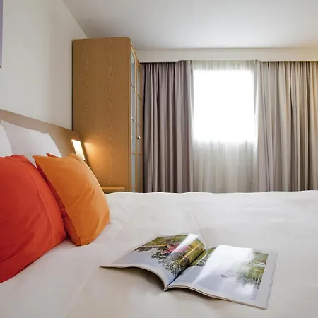 Novotel Nantes Centre Bord de Loire-3
